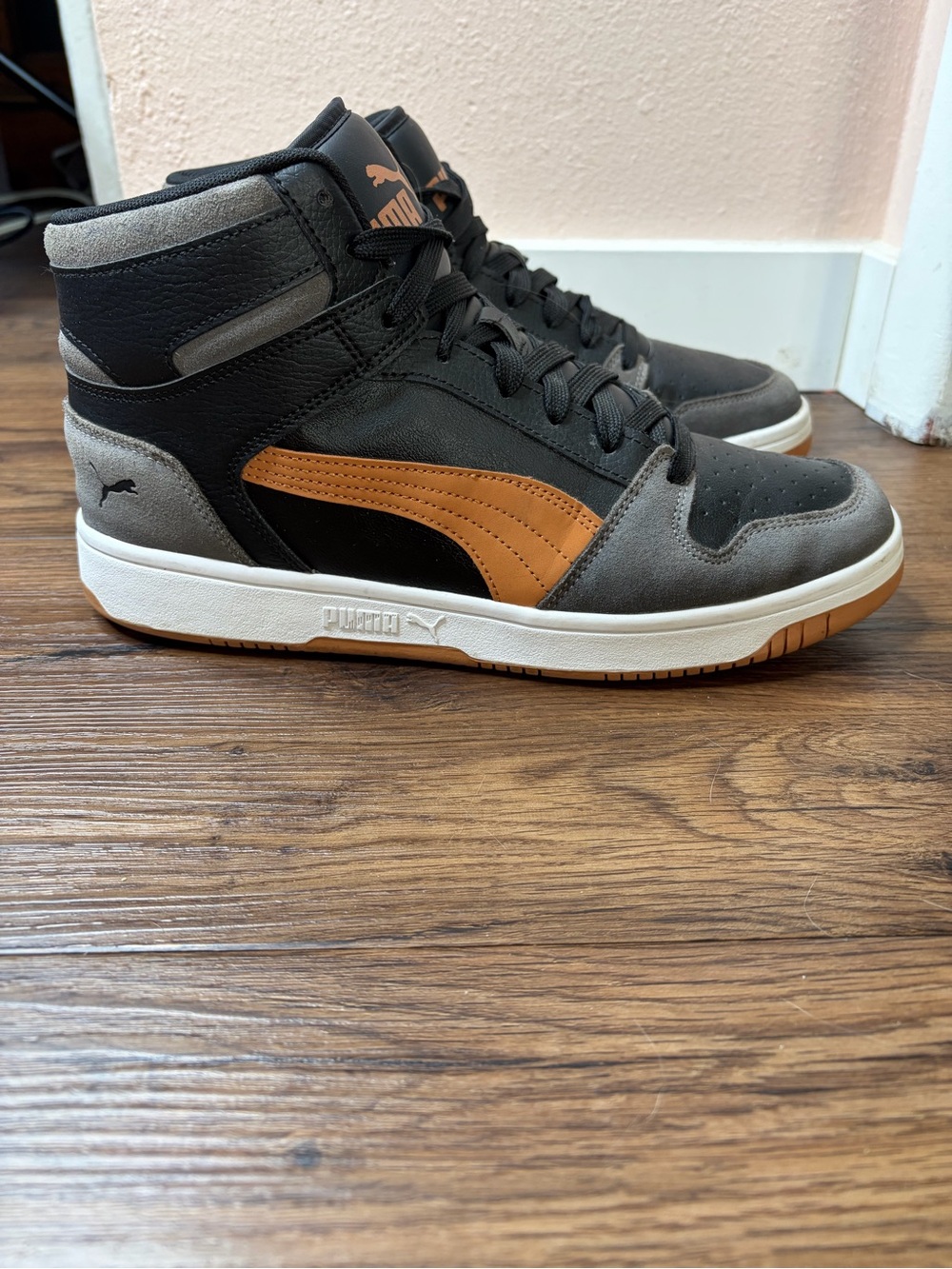Puma High Top Shoes